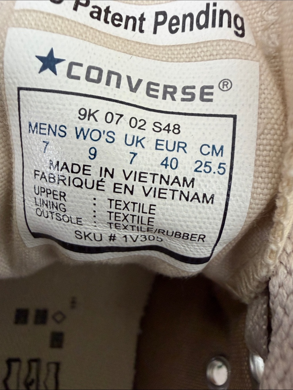 Converse Low-Top Canvas Sneakers in chocolate brown. Size 9 women’s. - Picture 5 of 6
